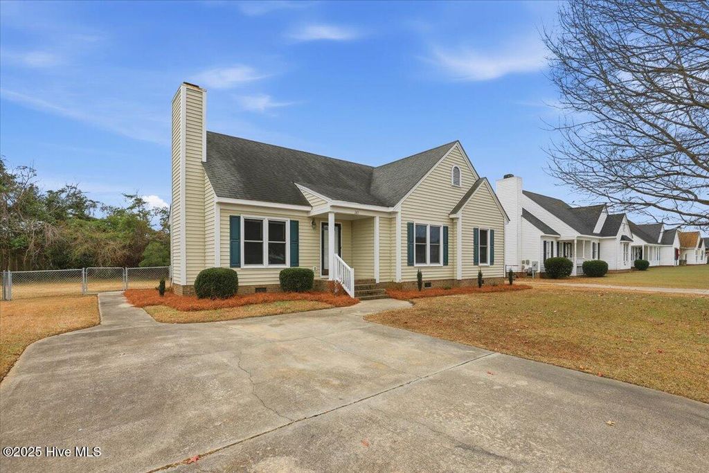 Photo of 2811 Daisy Lane N, Wilson, NC 27896 (MLS # 100546844)