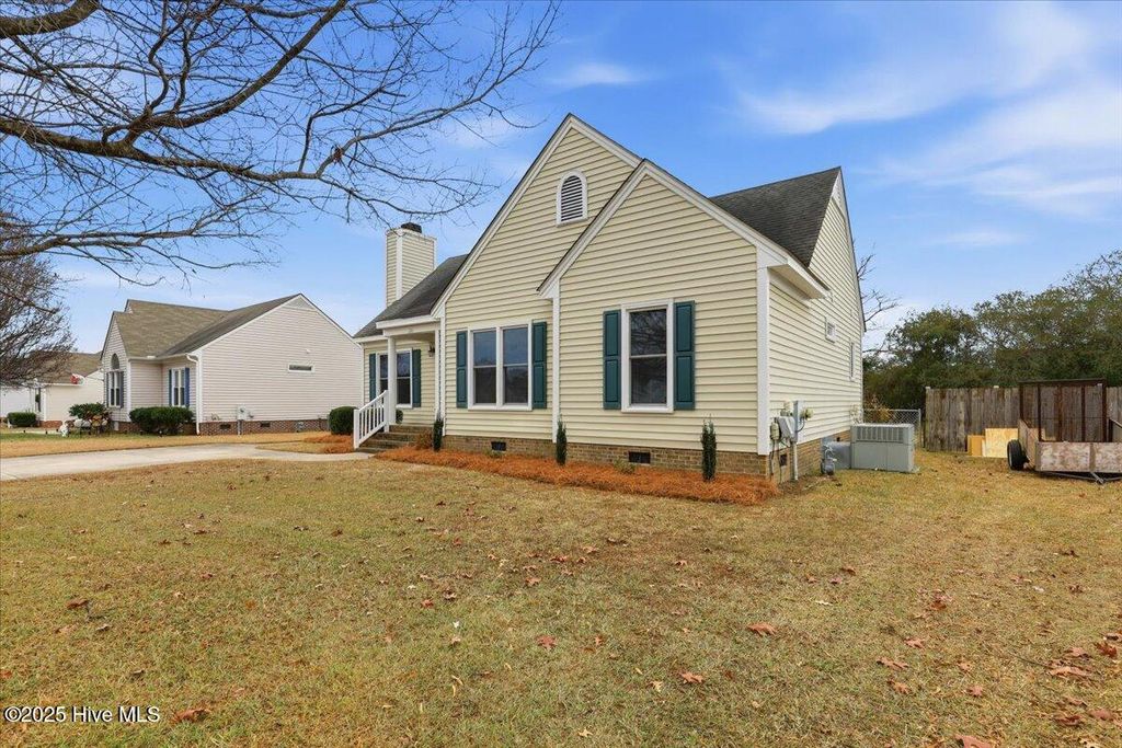 Photo of 2811 Daisy Lane N, Wilson, NC 27896 (MLS # 100546844)