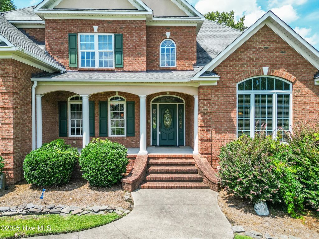 Photo of 124 Iverleigh Lane, Jacksonville, NC 28540 (MLS # 100518438)
