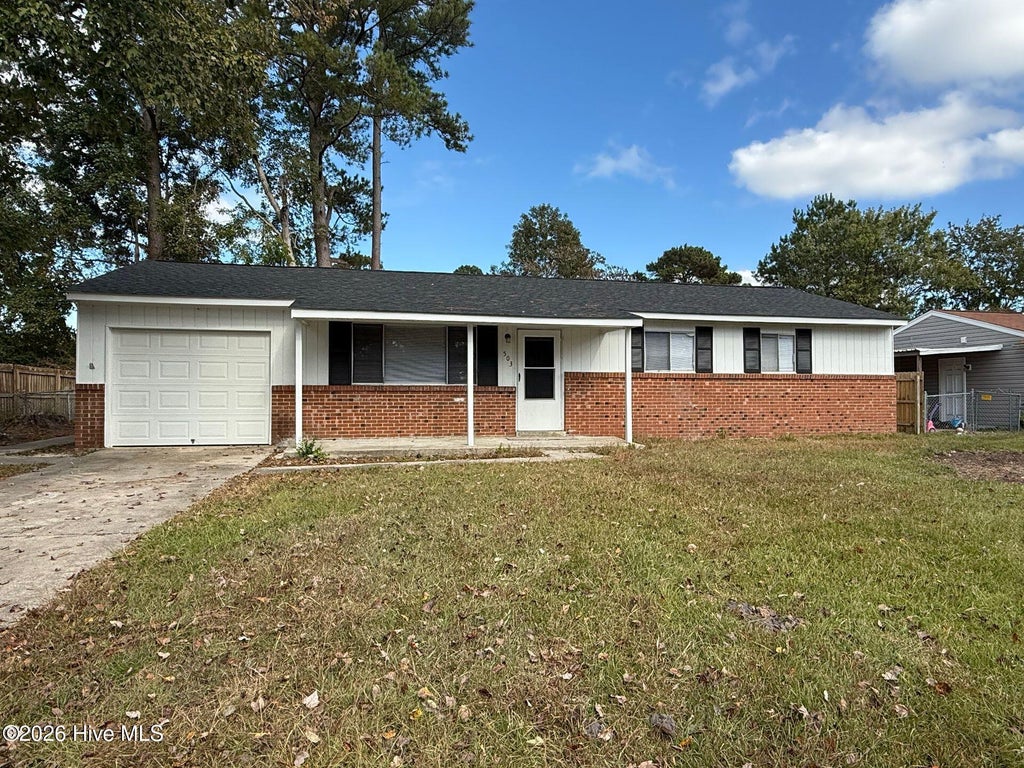 Photo of 503 Myna Drive, Jacksonville, NC 28540 (MLS # 100613421)