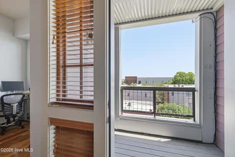 Tiny photo for 801 N 4th Street #Apt 502, Wilmington, NC 28401 (MLS # 100586535)
