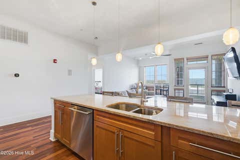 Tiny photo for 801 N 4th Street #Apt 502, Wilmington, NC 28401 (MLS # 100586535)