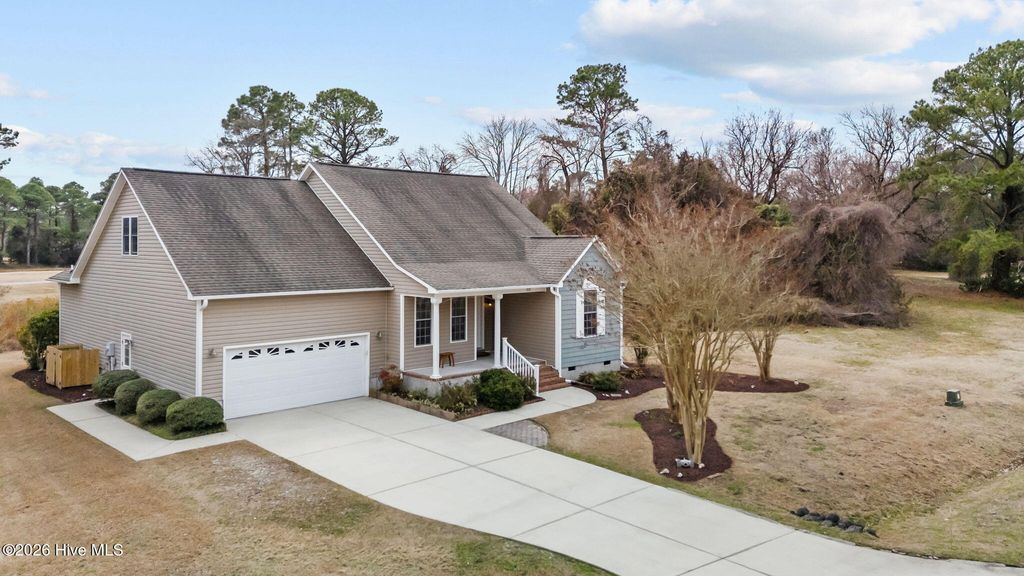 Photo of 2123 Caracara Drive, New Bern, NC 28560 (MLS # 100556897)