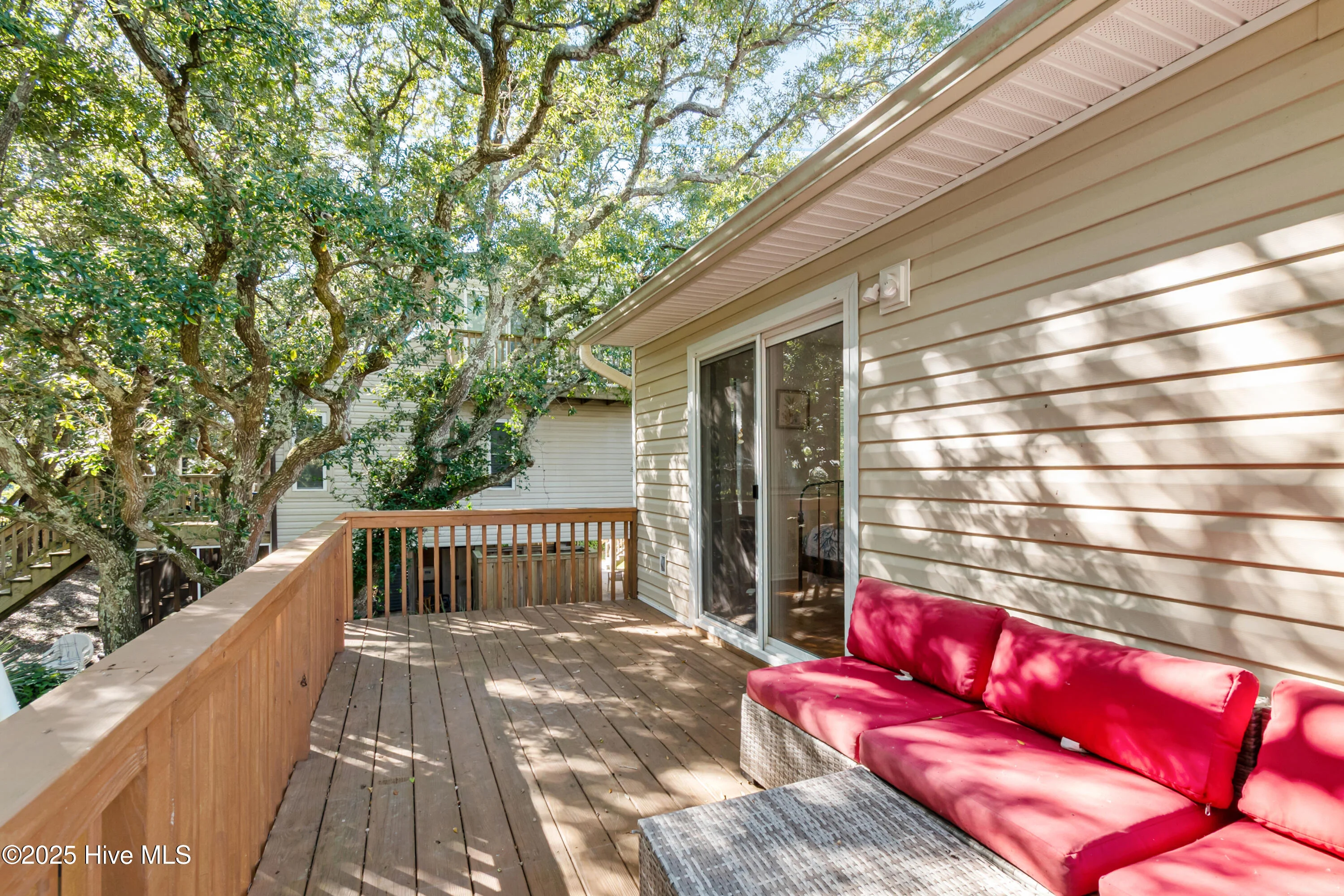 307 Bay Circle