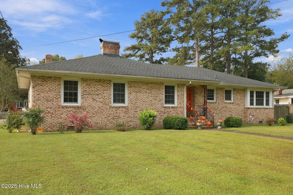 Photo of 109 W 13th Street, Washington, NC 27889 (MLS # 100609725)