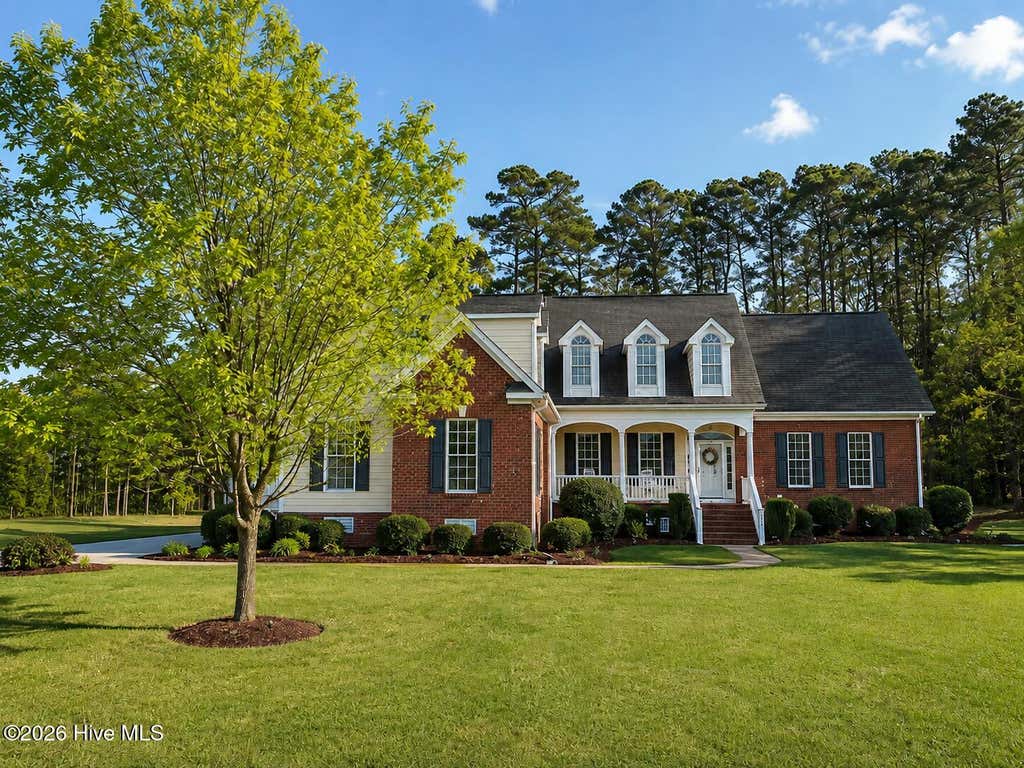 Photo of 172 Golf Course Drive, Pinetops, NC 27864 (MLS # 100596852)