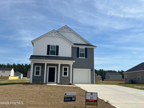 Homes For Sale - 284 Happy Trail Road<br/> Aberdeen, NC 28315