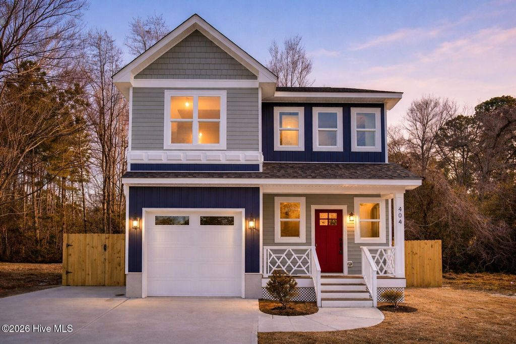 Photo of 404 S Bodenheimer Street, Burgaw, NC 28425 (MLS # 100566677)