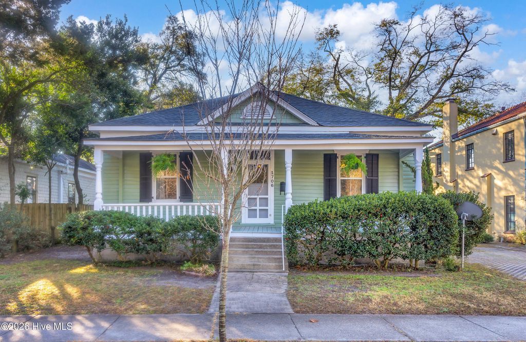 Photo of 1706 Wrightsville Avenue, Wilmington, NC 28403 (MLS # 100528129)