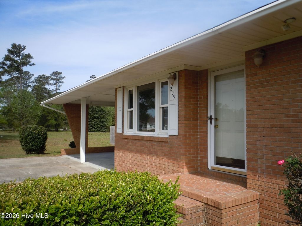 Photo of 209 Complex Street, Tabor City, NC 28463 (MLS # 100565752)