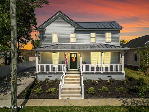 Photo of 406 N B Street, Bridgeton, NC 28519 (MLS # 100568410)