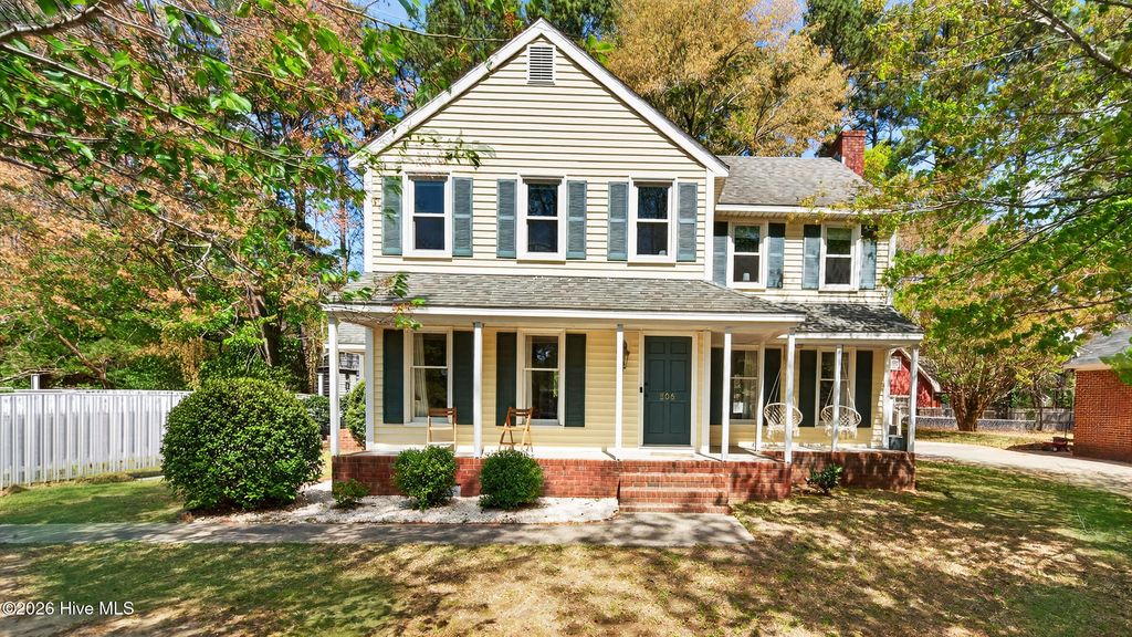 Photo of 506 Cedarhurst Road, Greenville, NC 27834 (MLS # 100563291)