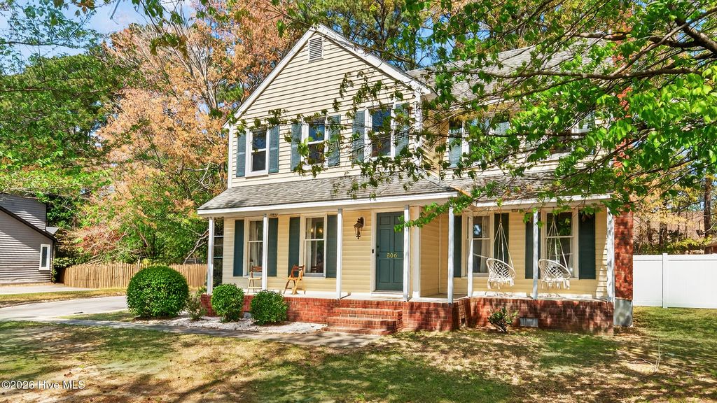 Photo of 506 Cedarhurst Road, Greenville, NC 27834 (MLS # 100563291)