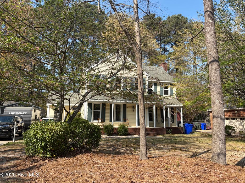 Photo of 506 Cedarhurst Road, Greenville, NC 27834 (MLS # 100563291)