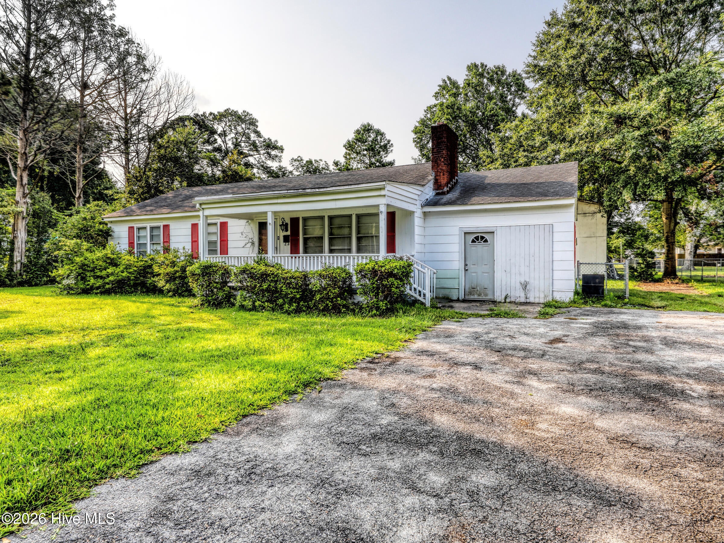 111 Pineview Street