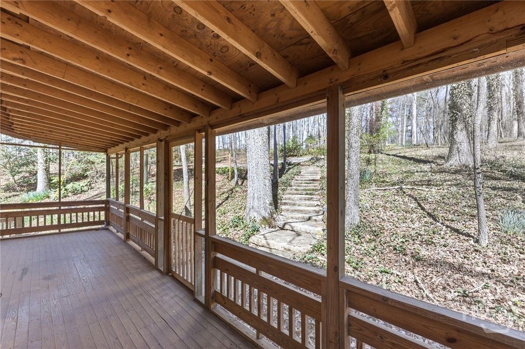 Photo of 508 Providence Road, Statham, GA 30666 (MLS # CL353630)