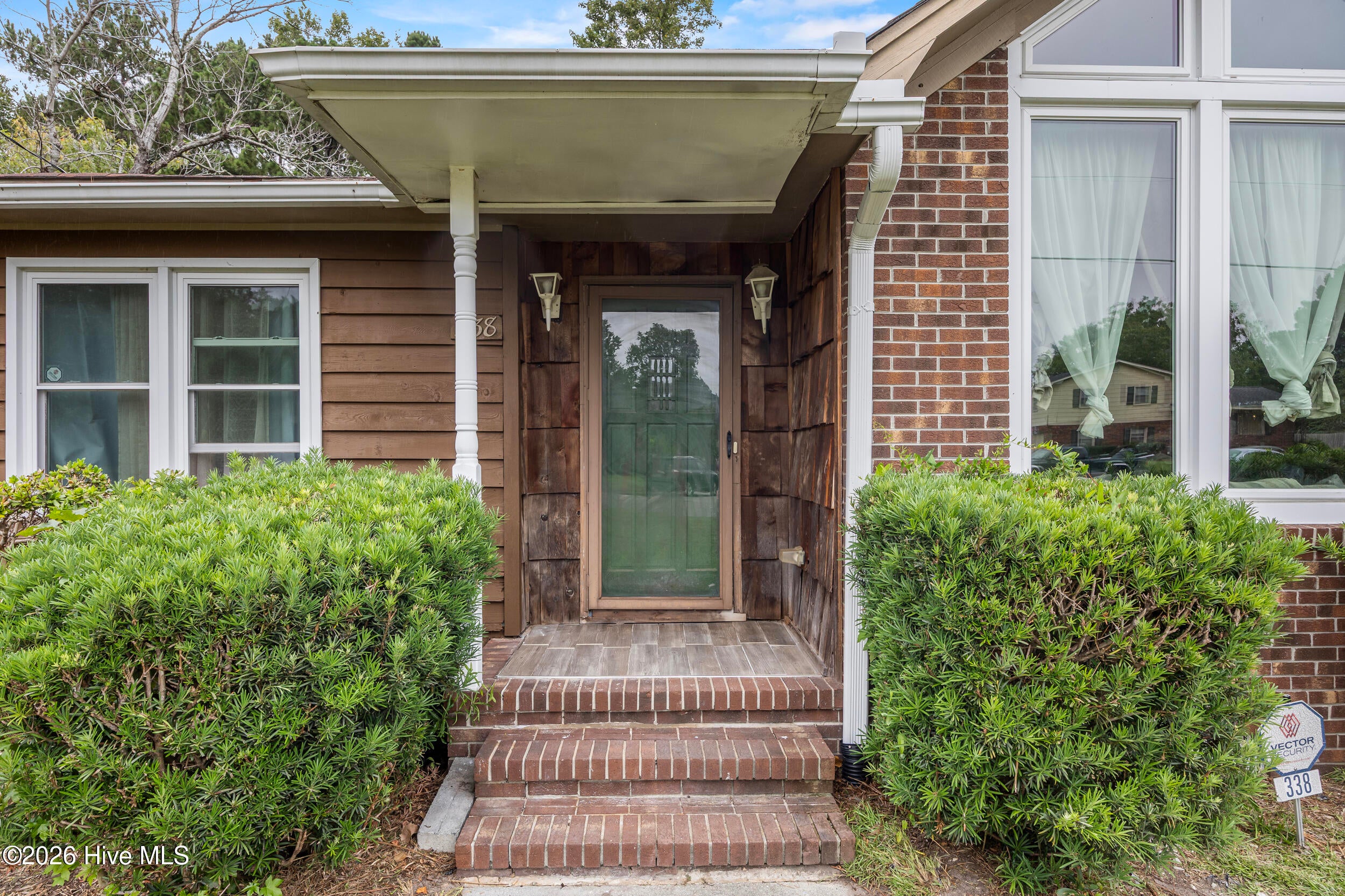 338 N Colony Circle N