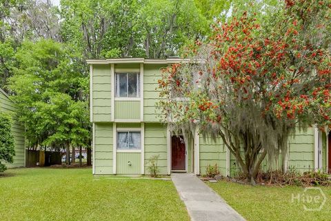 Townhouse For Sale - 527 Tibet Avenue #11<br/> Chatham County, Savannah, GA 31406