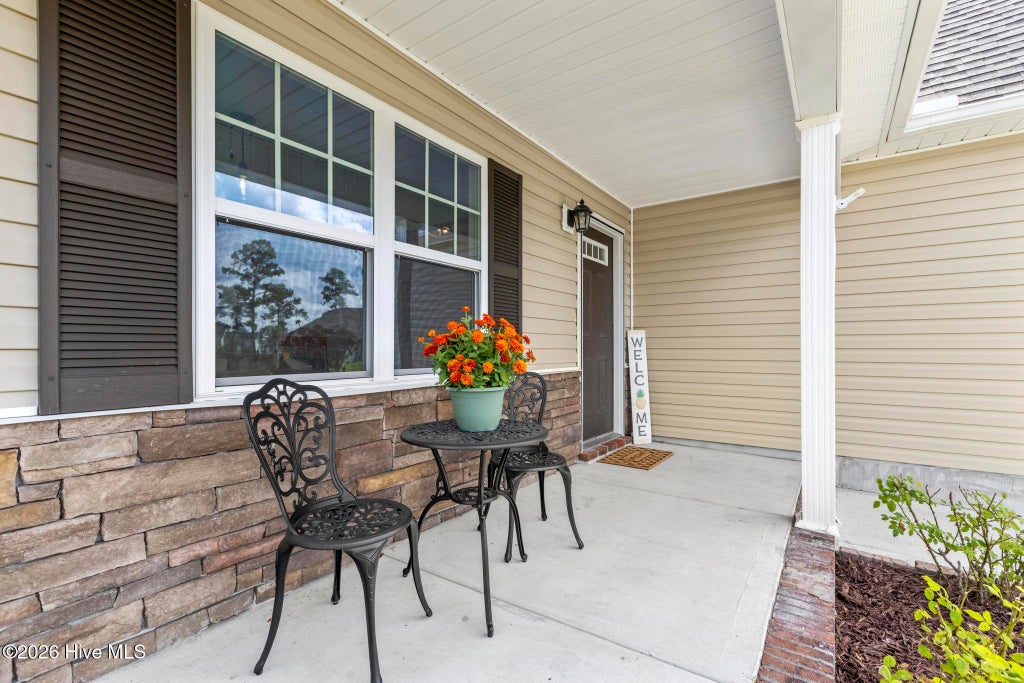 Photo of 282 Breakwater Drive, Sneads Ferry, NC 28460 (MLS # 100584734)