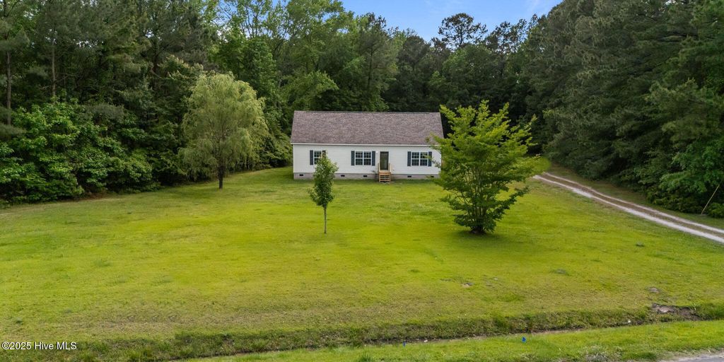 Photo of 103 Meadowview Road, Jacksonville, NC 28540 (MLS # 100550803)