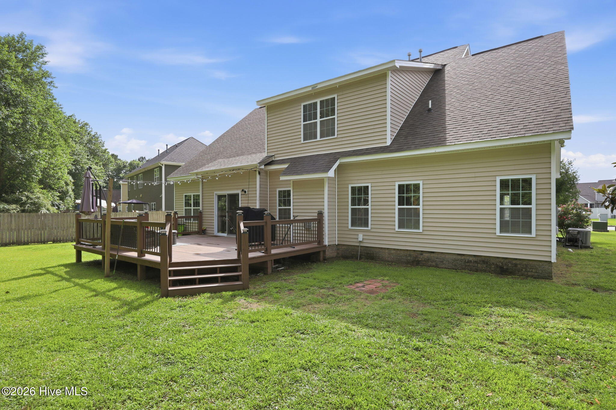319 Palisades Way