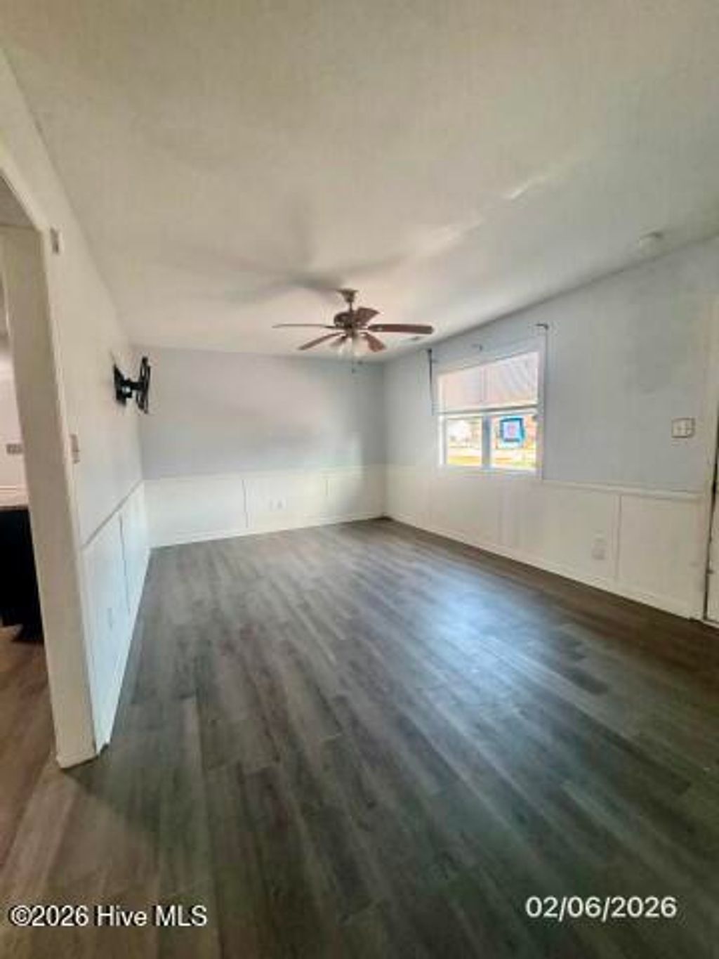 Photo of 203 W Volant Street, Hubert, NC 28539 (MLS # 100560632)