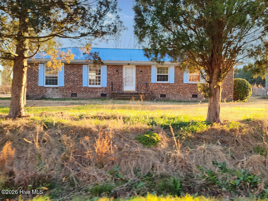 Photo of 905 Dublin Run Road, Aurora, NC 27806 (MLS # 100565160)