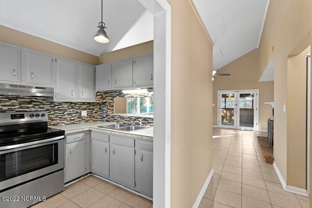 Photo of 210 E Doris Avenue, Jacksonville, NC 28540 (MLS # 100560760)