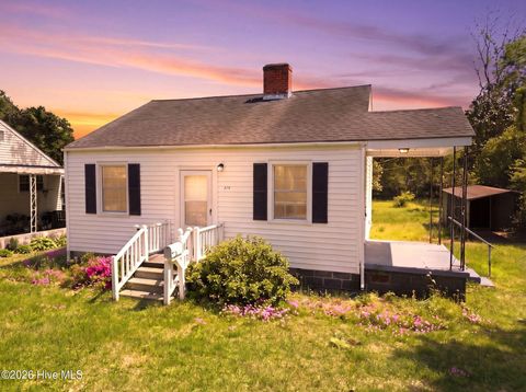 Photo of 519 National Court Drive, New Bern, NC 28560 (MLS # 100568626)