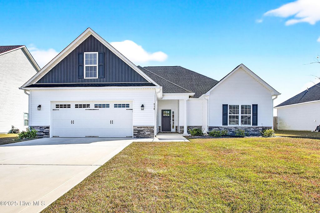 Photo of 910 Uplands Lane, Jacksonville, NC 28546 (MLS # 100539461)