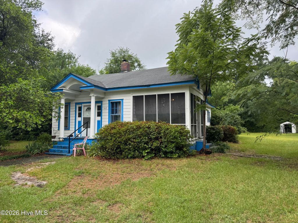 Photo of 147 Gibbons Street, Hamlet, NC 28345 (MLS # 100583830)