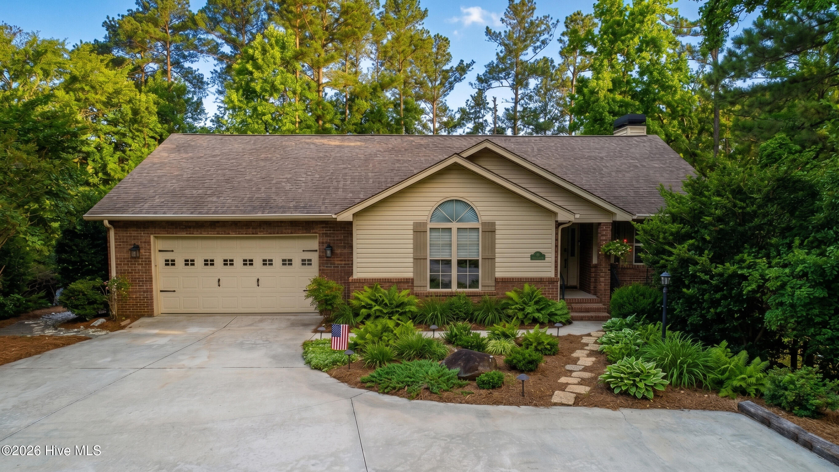 307 Superior Cove