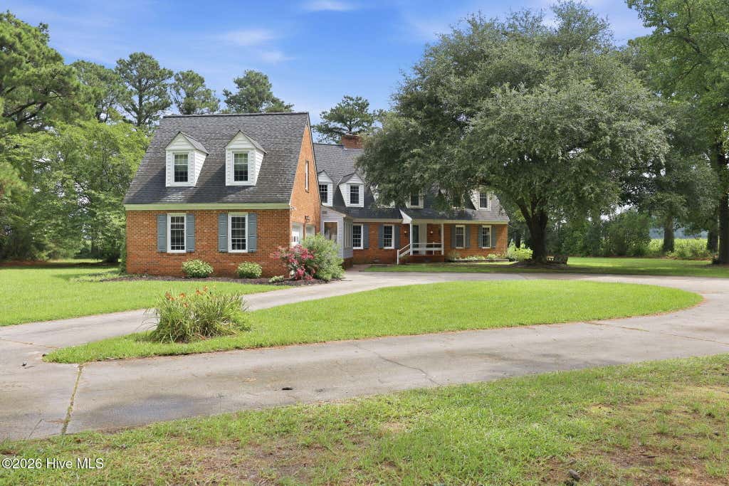 Photo of 2454 Peartree Road, Elizabeth City, NC 27909 (MLS # 100591959)
