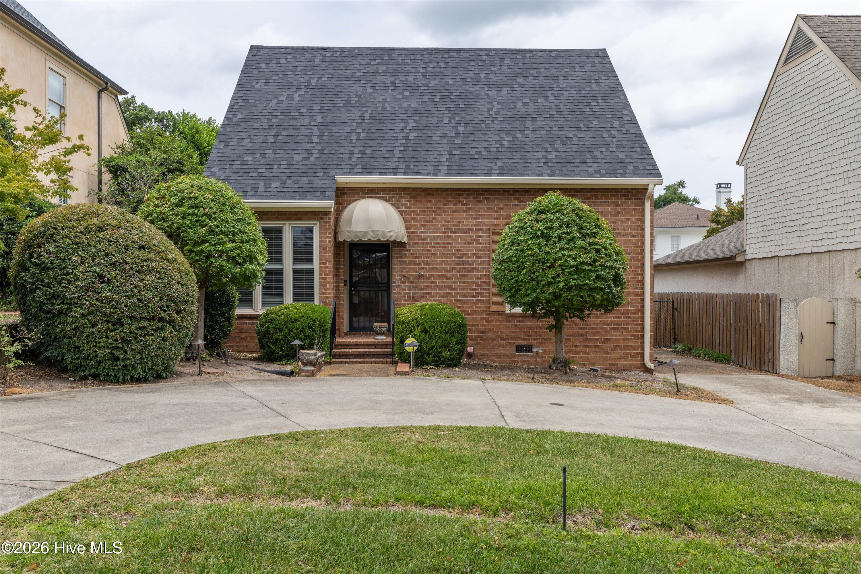 2129 Ansley Place W
