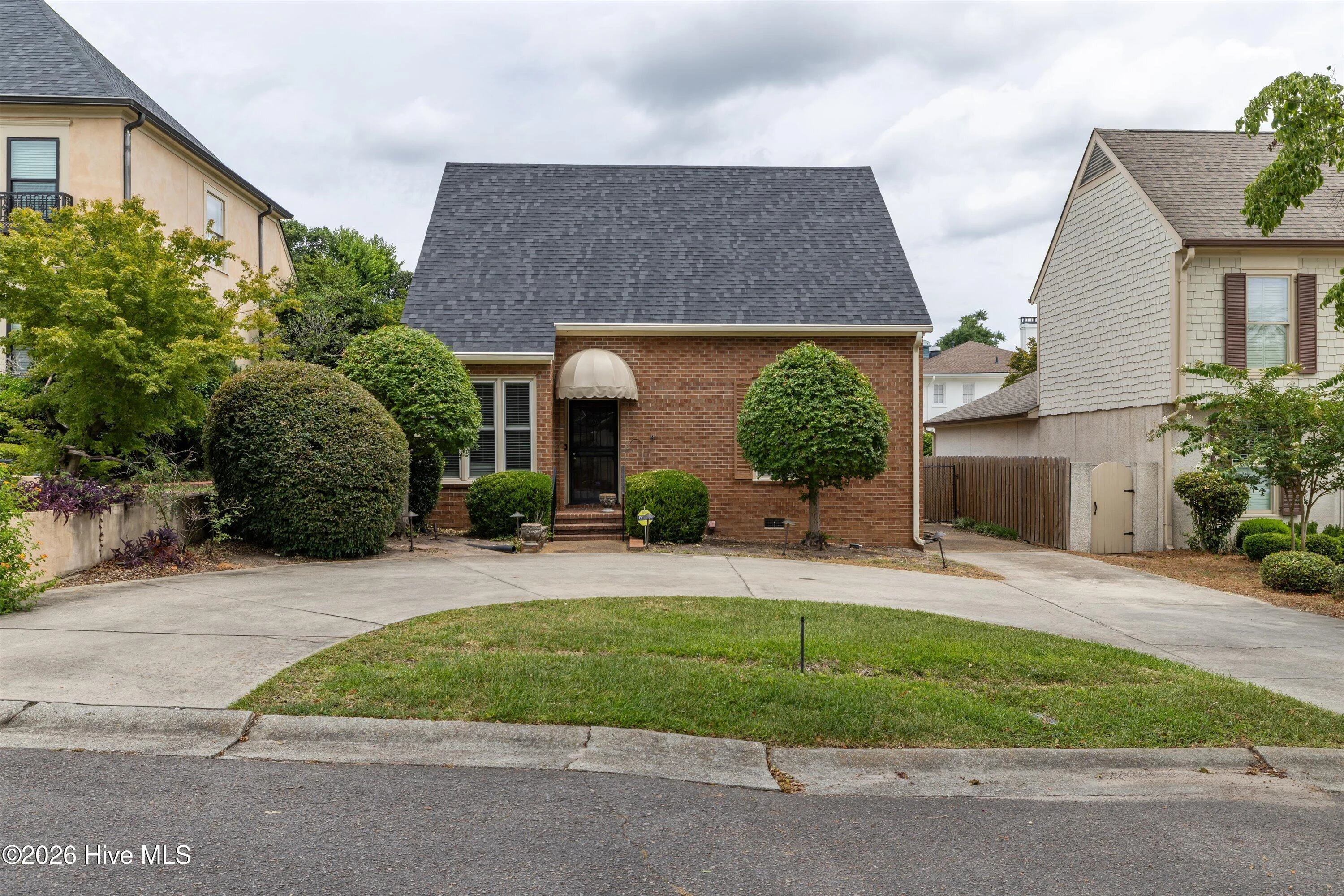 2129 Ansley Place W