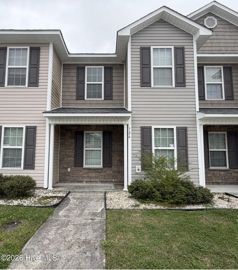 Townhouse For Sale - 126 Glen Cannon Drive<br/> Jacksonville, NC 28546
