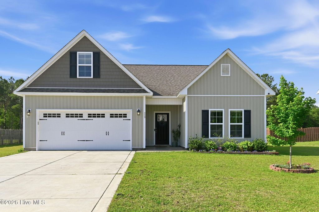 Photo of 119 Cottle Court, Richlands, NC 28574 (MLS # 100575620)