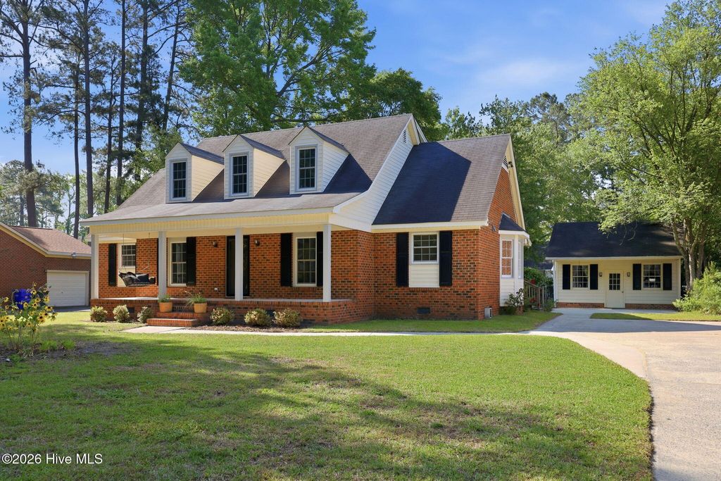Photo of 405 Cedarhurst Road, Greenville, NC 27834 (MLS # 100572481)