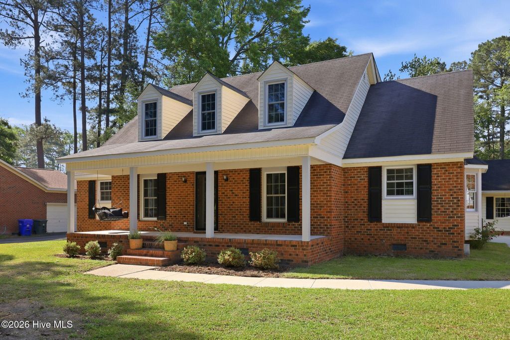 Photo of 405 Cedarhurst Road, Greenville, NC 27834 (MLS # 100572481)