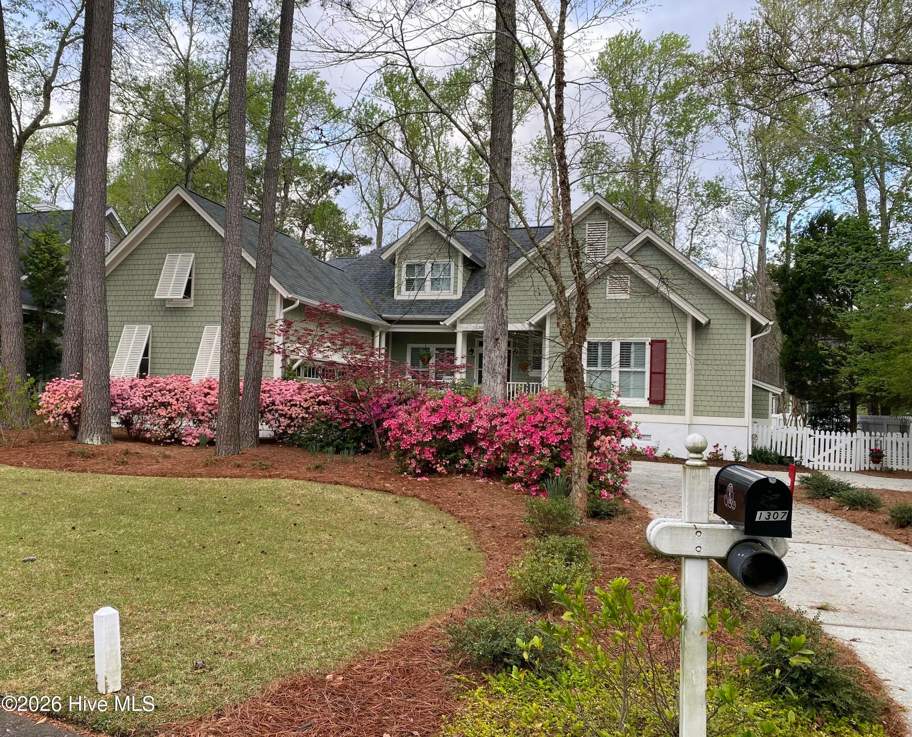 1307 Old Lamplighter Way