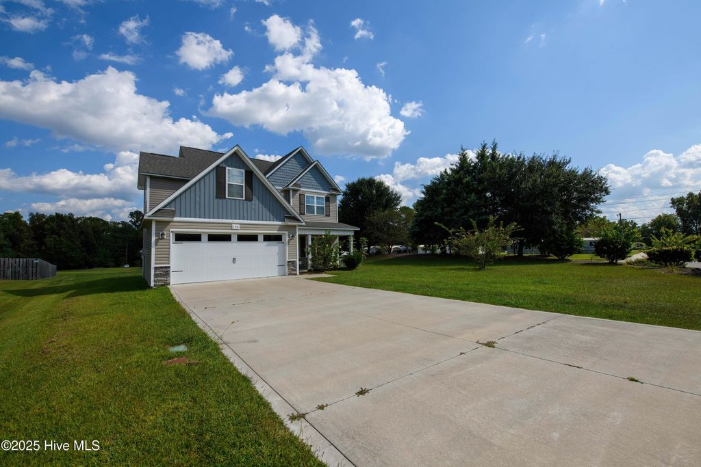Photo of 100 Buckhaven Drive, Richlands, NC 28574 (MLS # 100534033)