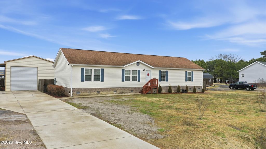 Photo of 104 Strawberry Acres Drive, Elizabeth City, NC 27909 (MLS # 100555121)