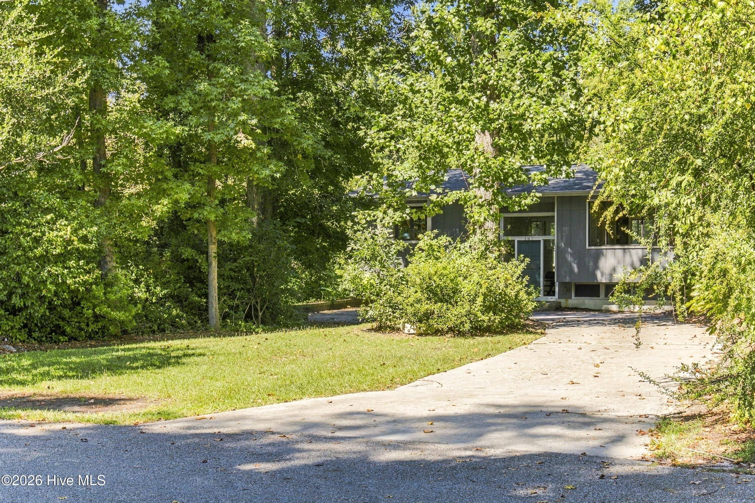 107 Tom Avenue