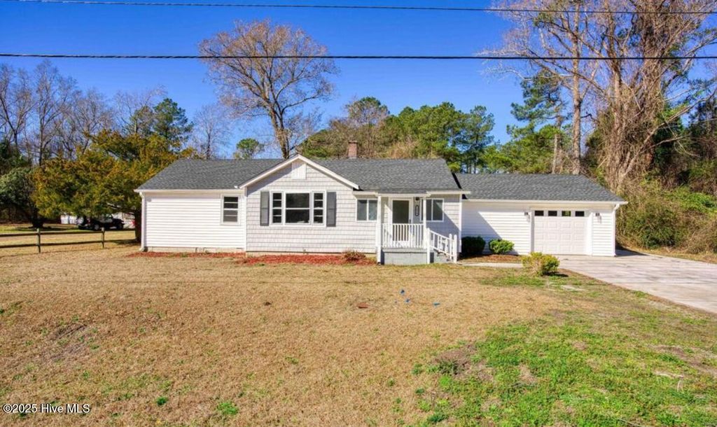 Photo of 2624 Wilmington Highway, Jacksonville, NC 28540 (MLS # 100540000)