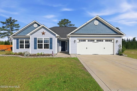 Homes For Sale - 191 Moonstone Court<br/> Onslow County, Jacksonville, NC 28546