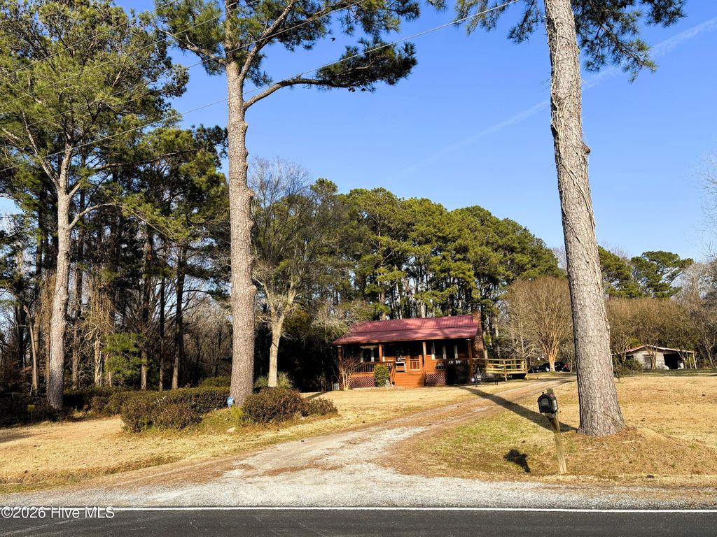 Photo of 444 Grants Creek Road, Jacksonville, NC 28546 (MLS # 100554196)