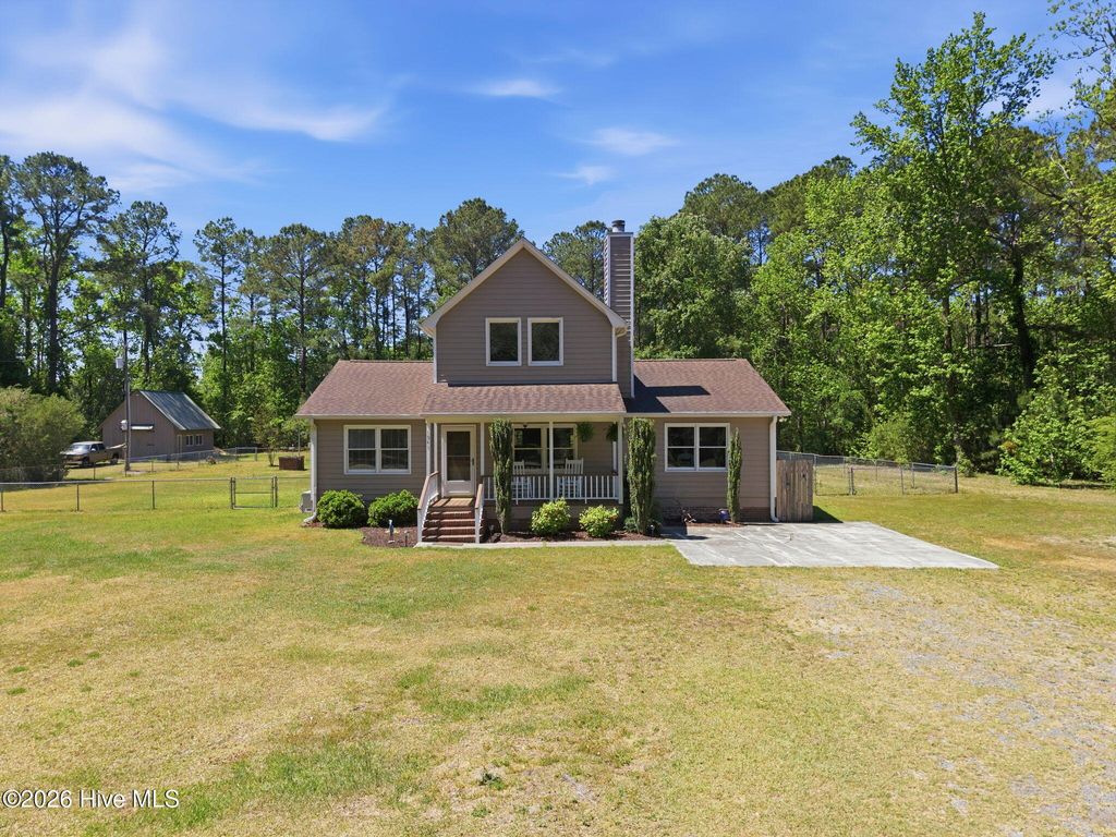 Photo of 1941 Nc Hwy 133, Rocky Point, NC 28457 (MLS # 100569907)