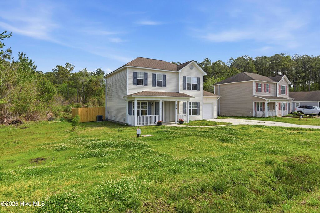 Photo of 108 Blossom Court, Maple Hill, NC 28454 (MLS # 100565614)