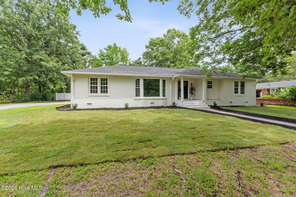 Photo of 3209 Ramsgate Road, Augusta, GA 30909 (MLS # 100577810)
