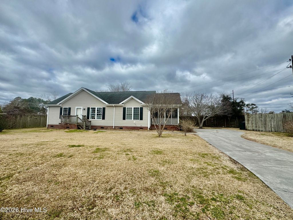 Photo of 102 Earl Avenue, Beaufort, NC 28516 (MLS # 100554946)